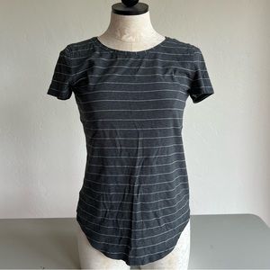 Lululemon T-shirt